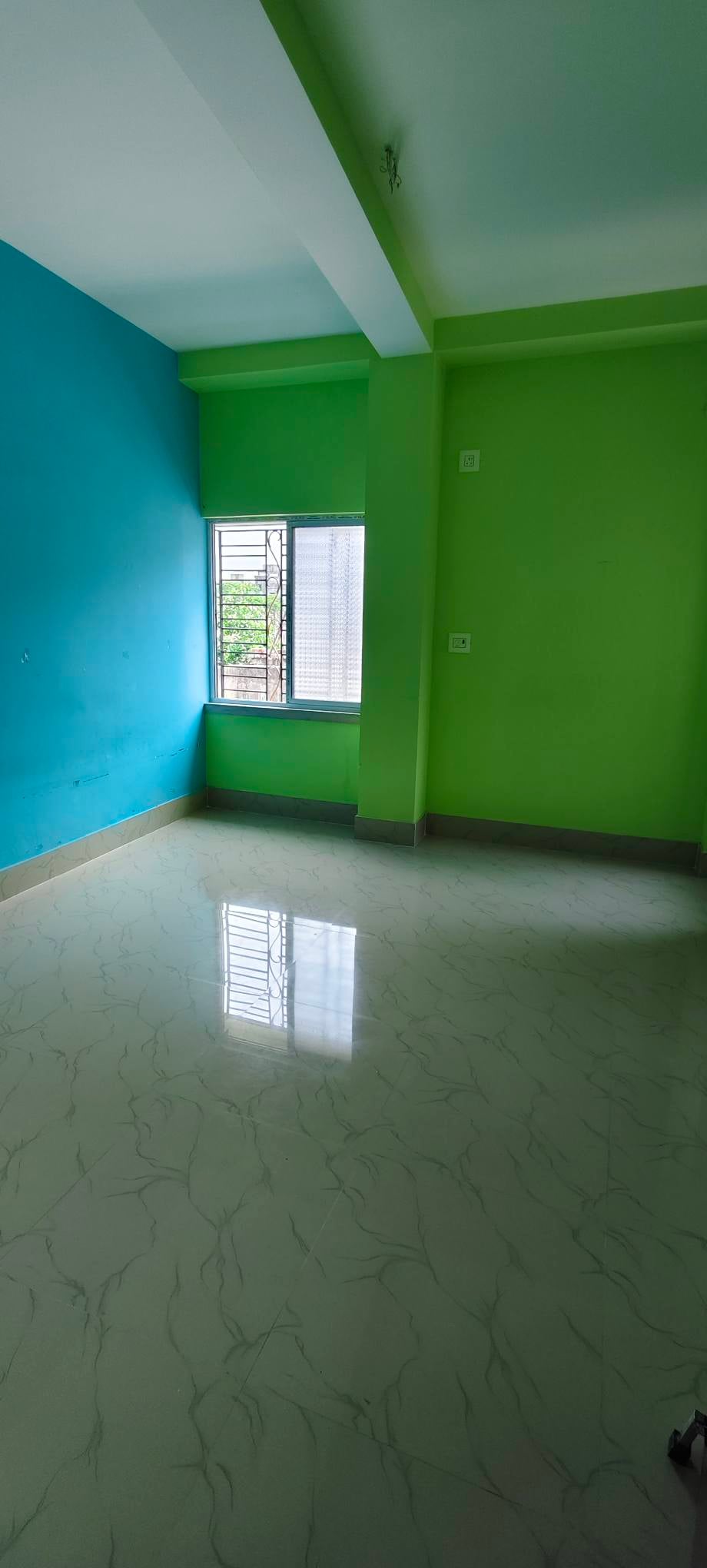 1 BHK House in Dum Dum junction area near Fakir ghosh road Five star club Dum dum station walking distance 12 To 15mins , Kolkata